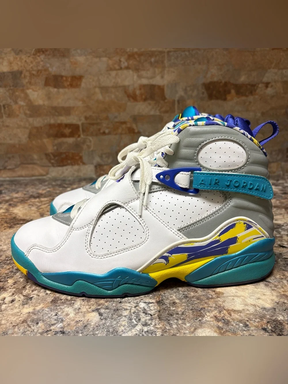 Jordan 8 Retro 2019 White Aqua CI1236-100 Women Size 9 Men’s Size 7.5